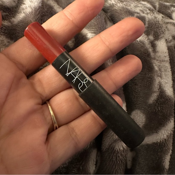 NARS Velvet Matte Lip Pencil - Cruella - Picture 4 of 7
